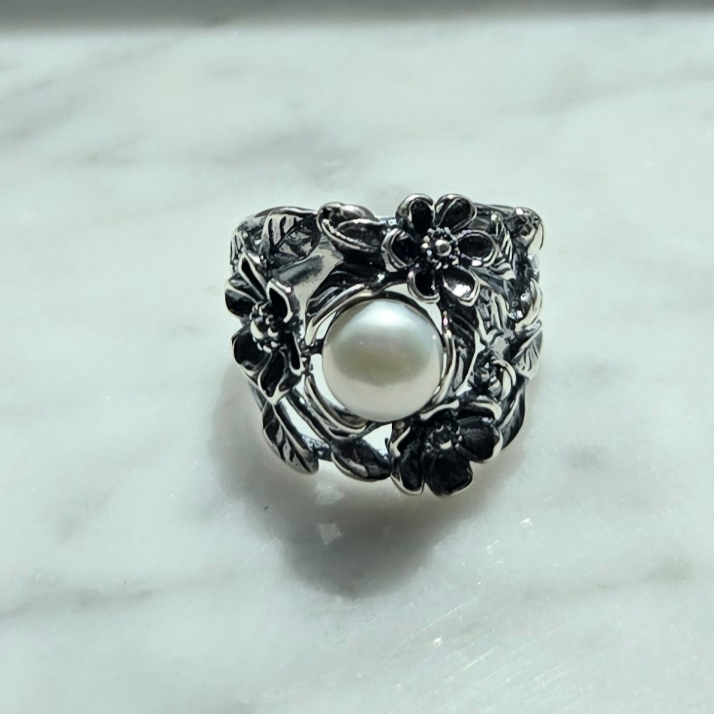 Sterling Silver Pearl Ring